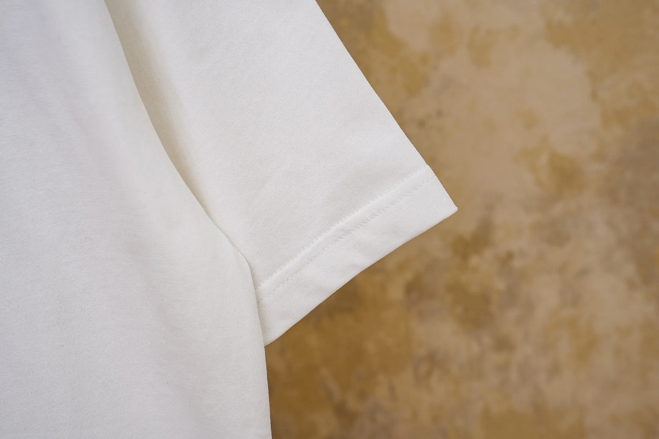 Model number Oversize loose version, can be worn up to 220, fit below loose, original matching accessories 1:1, main mark technology, very Premium Color: White Black Size: S-XL